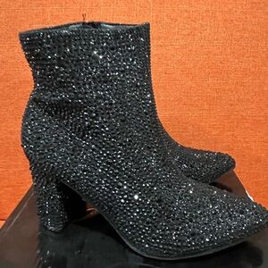 Forever Link Glittering Black Ankle Booties